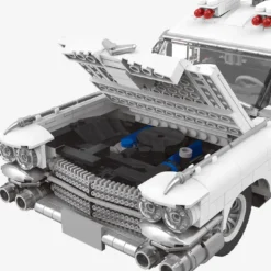 Amerikanischer Krankenwagen 1959 weiß