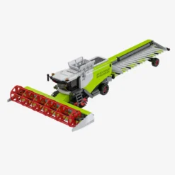 Mähdrescher mit Trailer und extra Schneidwerk