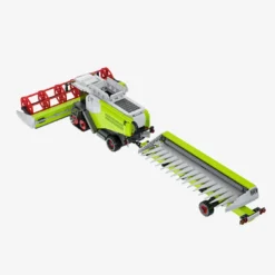 Mähdrescher mit Trailer und extra Schneidwerk