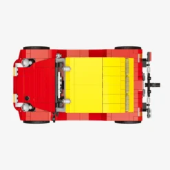 Roter Buggy mit gelbem Dach